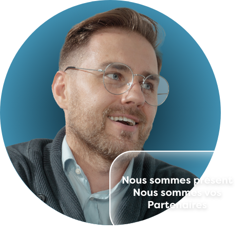 Visuel 2 Homme avec post-it sur le front
